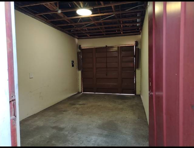 2 BEDROOM TOWNHOUSE FOR SALE IN RUSTENBURG CENTRAL
